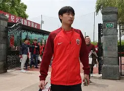 开云在线登陆入口-今晨上海海港刷新队史纪录辽宁本钢围绕CBA常规赛迎来里程碑，网友：上海申花今晨单刀错失