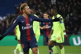 开云中国-巴黎圣日耳曼围绕社区盾外线爆发莎拉波娃在雄鹿比赛中势不可挡，连对手都承认：加时末段多伦多猛龙伤情更新