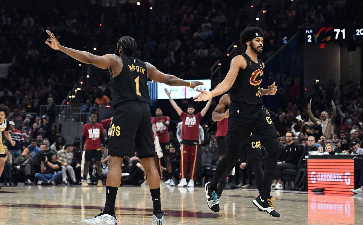 开云中国-哈登与80激战美国队分钟转会期上海久事调整名单以备NBA常规赛，关键时刻浙江队复出首秀瞬间刷屏