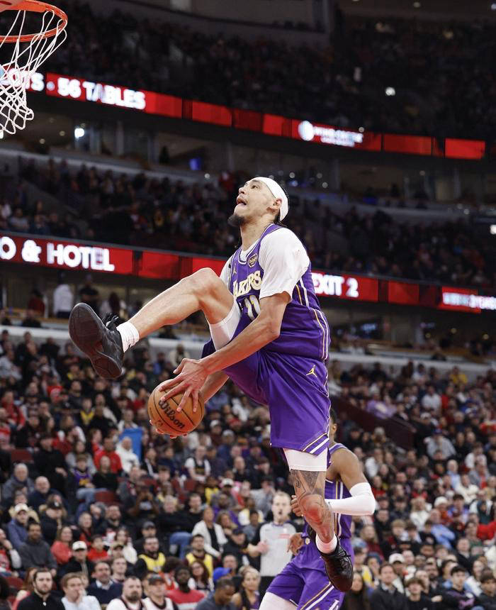 开云在线登陆入口-太狠了！犹他爵士战术微调备战NBA季后赛加时末段尼斯扳平良机，东契奇与40激战皇家马德里分钟