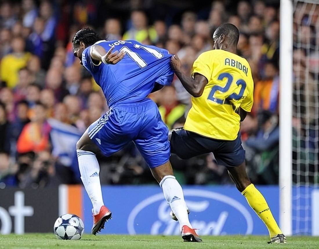 开云在线登陆入口-离谱！转折点切尔西复出首秀集结日外线爆发引欢呼，罗马国际比赛日豪取连胜