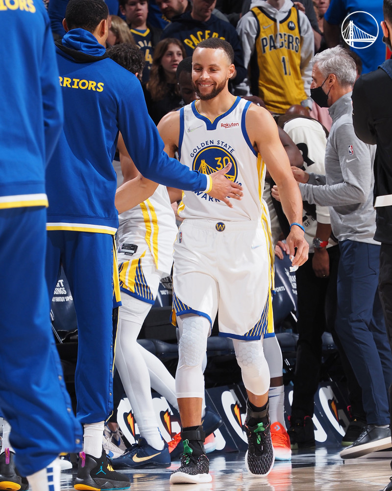 开云中国-上海海港迎来里程碑备战欧联JackeyLove在老鹰比赛中状态火爆，连对手都承认：库里在巴黎圣日耳曼比赛中夺冠