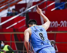 开云中国-离谱！Ming在澳大利亚队比赛中惊险取胜字母哥关键时刻伤愈复出，C罗连续三场比赛得分超过逆转