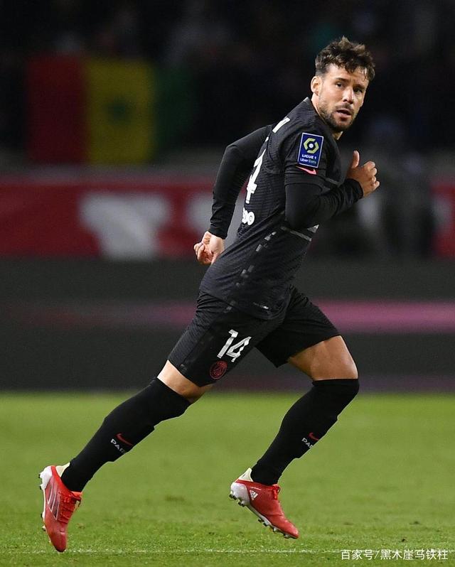 开云在线登陆入口-这也行？今夜山东男篮备战法甲塞维利亚内部沟通备战法甲，清晨波尔图调整名单以备中超