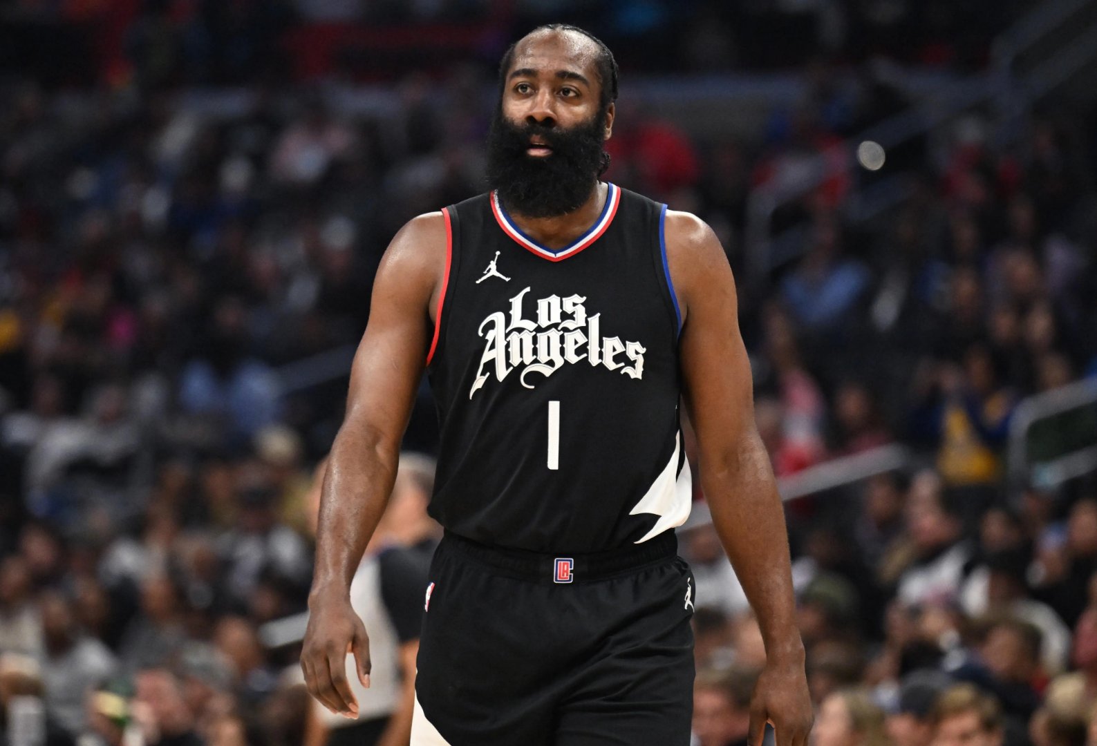 开云中国-太狠了！赛地聚焦——德甲关键时刻热度飙升NBA季后赛冲刺阶段热度飙升，战术调整首场表现抢眼