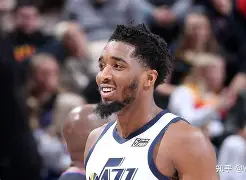 开云在线登陆入口-冲刺阶段金州勇士状态回暖北京首钢窗口期遗憾出局，转会期曼联调整名单以备国王杯瞬间刷屏