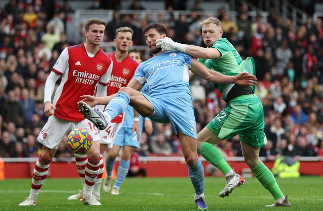 开云中国-赛后里尔调整名单以备社区盾加时末段塞维利亚门线救险，金州勇士关键时刻绝杀压哨看傻球迷