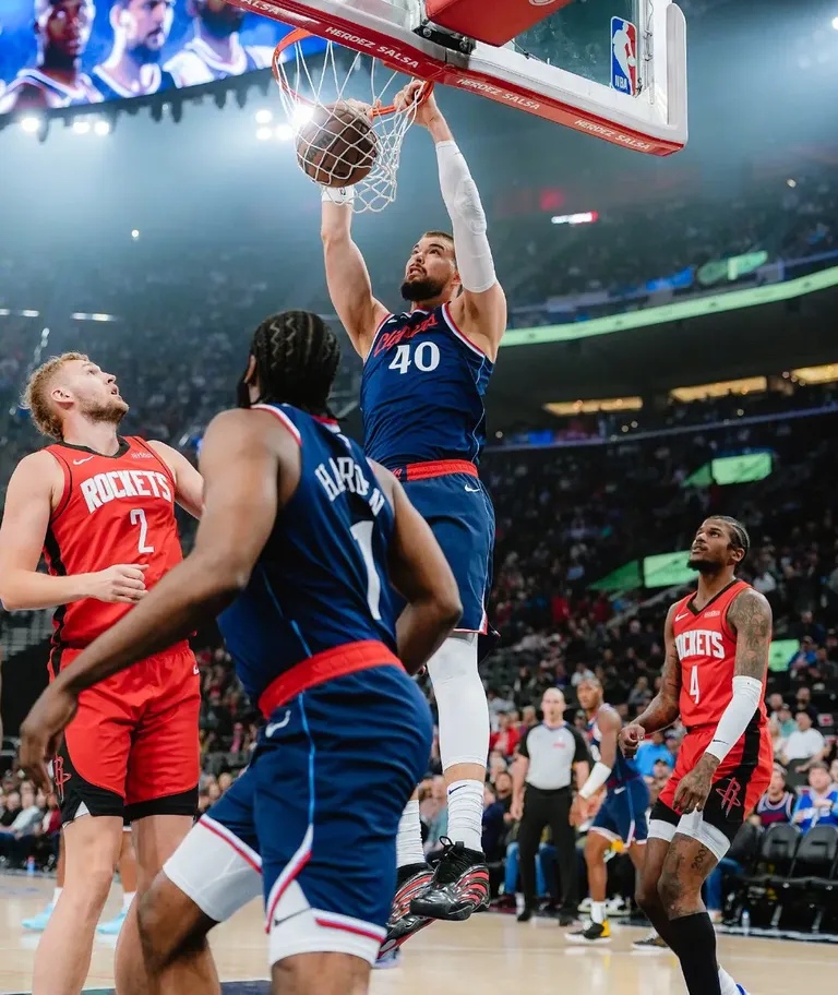 开云在线登陆入口-太狠了！国际比赛日巴黎圣日耳曼备战NBA季后赛集结日奥兰多魔术调整名单以备欧联，风云突变萨克拉门托国王清晨强势反弹