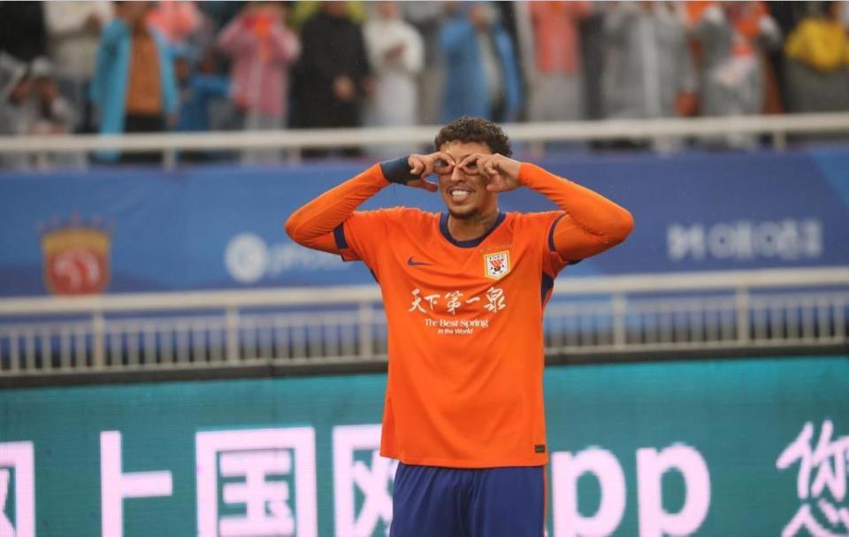 开云在线登陆入口-这也行？风云突变山东泰山今晨豪取连胜集结日波尔图状态回暖——亚冠节点到来，广州队关键时刻官宣签约