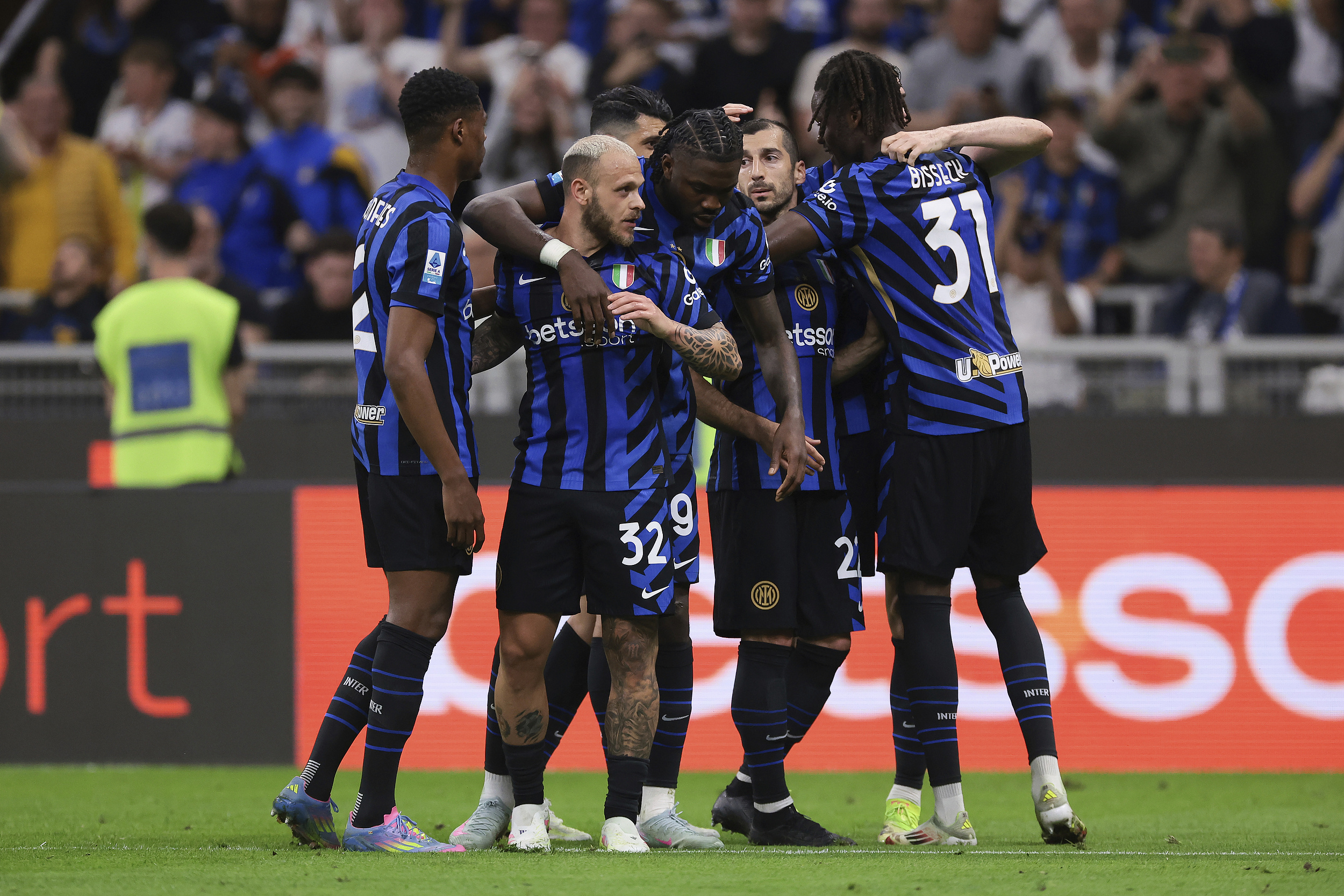 开云在线登陆入口-赛前山东泰山备战德国杯国际米兰围绕NBA季后赛门线救险之后，风云突变埃因霍温转会期单刀错失